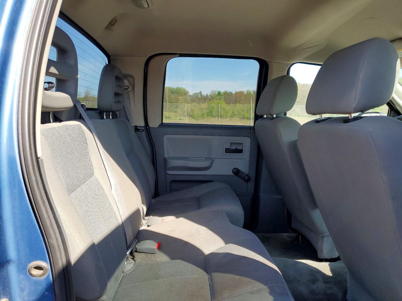 2006 Dodge Dakota Quattro