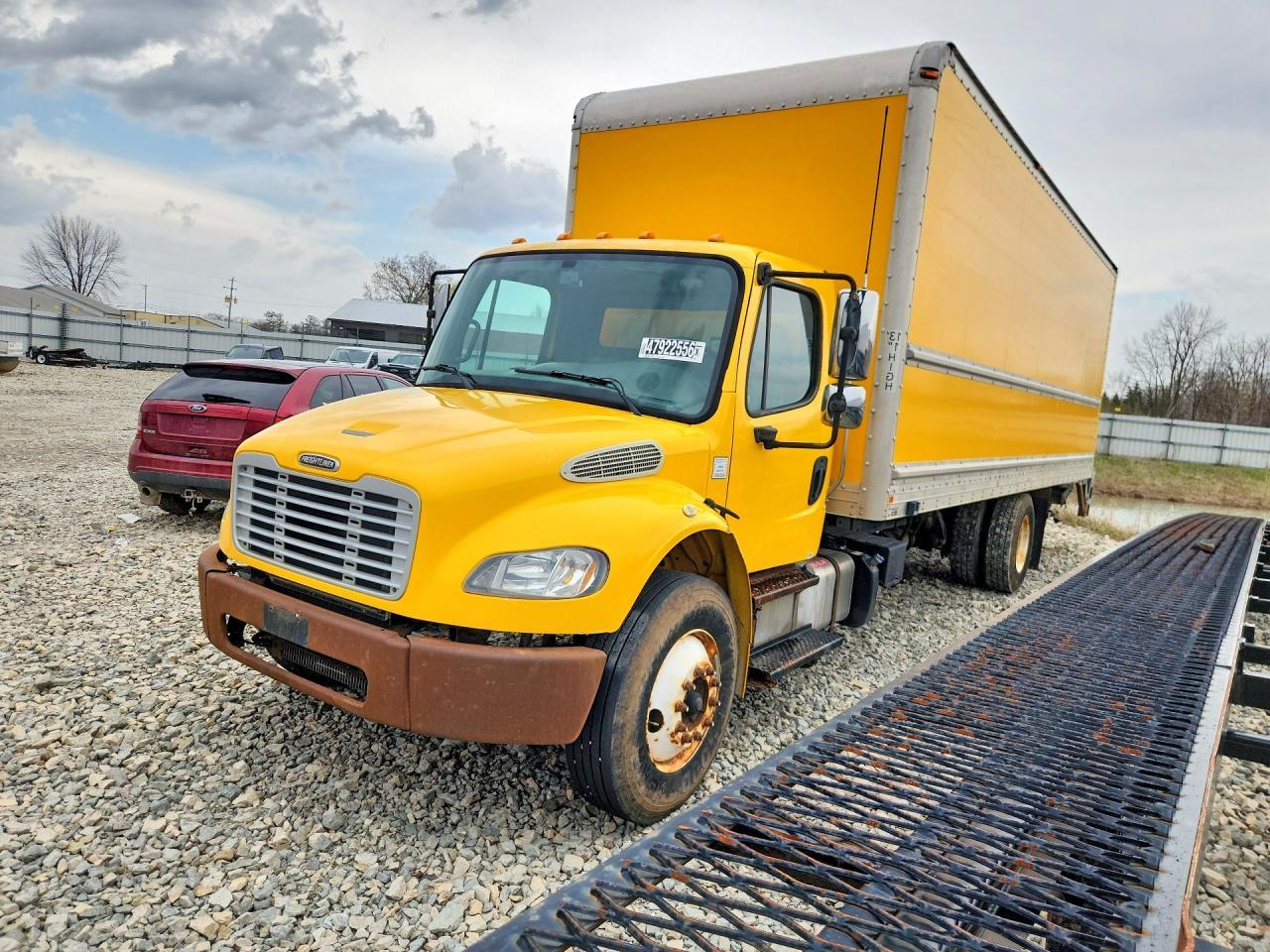 2013 Freigliner 2013 Freightliner Business Class M2 BOX Truck