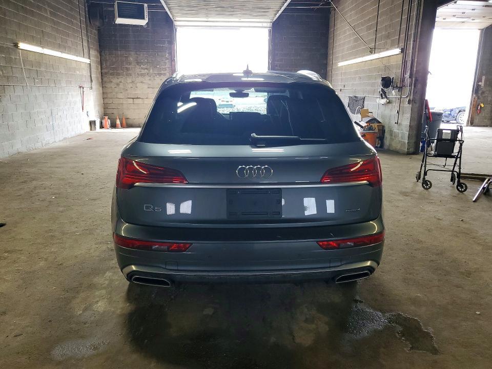 2024 Audi Q5 e Premium 55