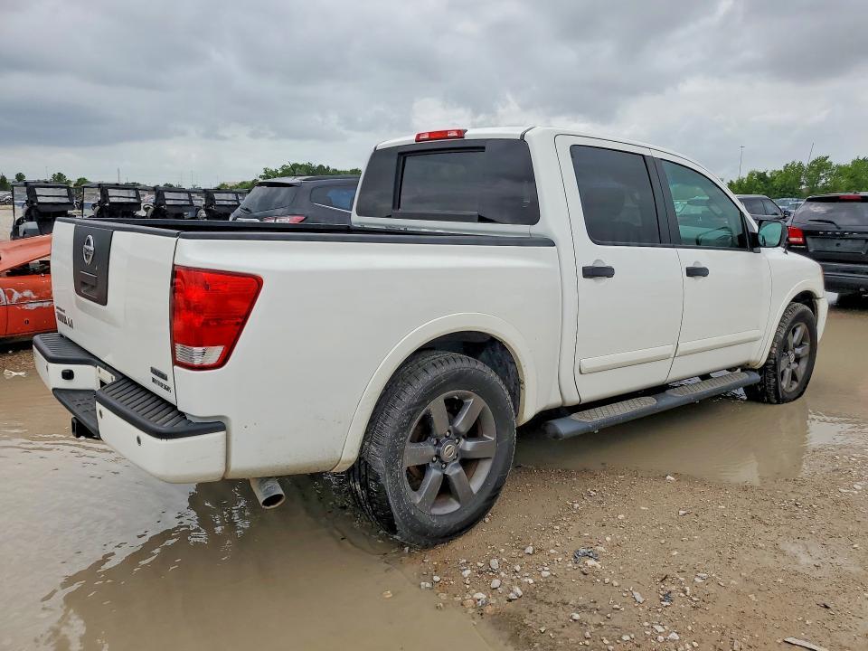 2012 Nissan Titan s