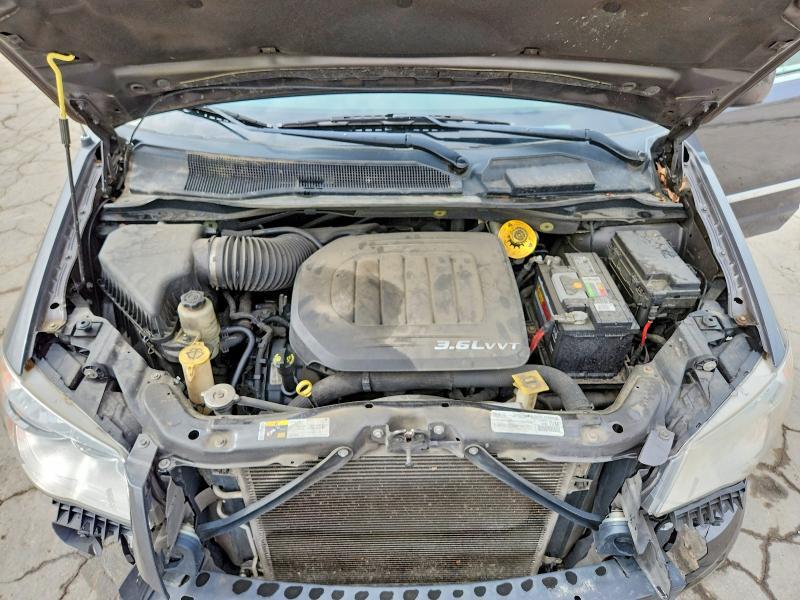 2015 Chrysler Town & Country Touring