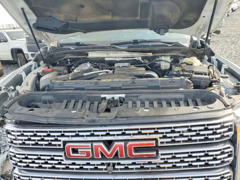 2020 GMC Sierra K2500 Denali