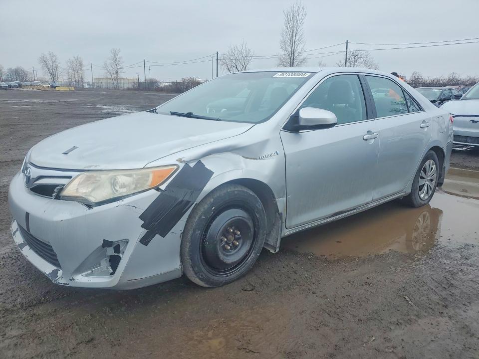 2013 Toyota Camry Hybrid le