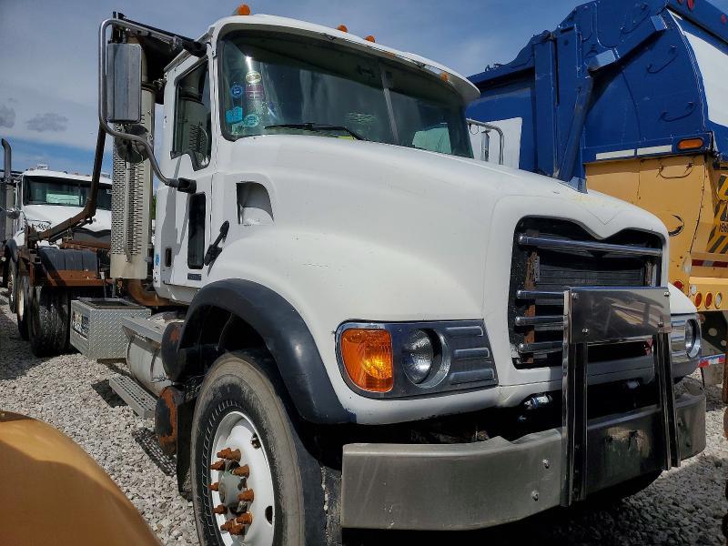 2003 Mack CV713 ROLL-OFF Container Truck