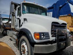 2003 Mack CV713 ROLL-OFF Container Truck en venta en Bridgeton, MO
