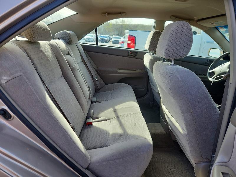 2003 Toyota Camry le