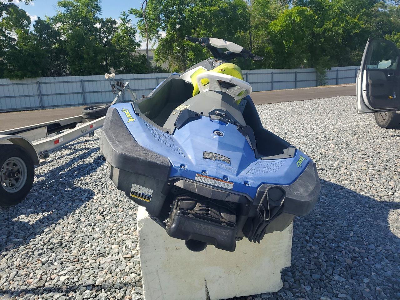 2021 Seadoo 2021 SEA-DOO Spark Trixx 2UP-Personal Watercraft