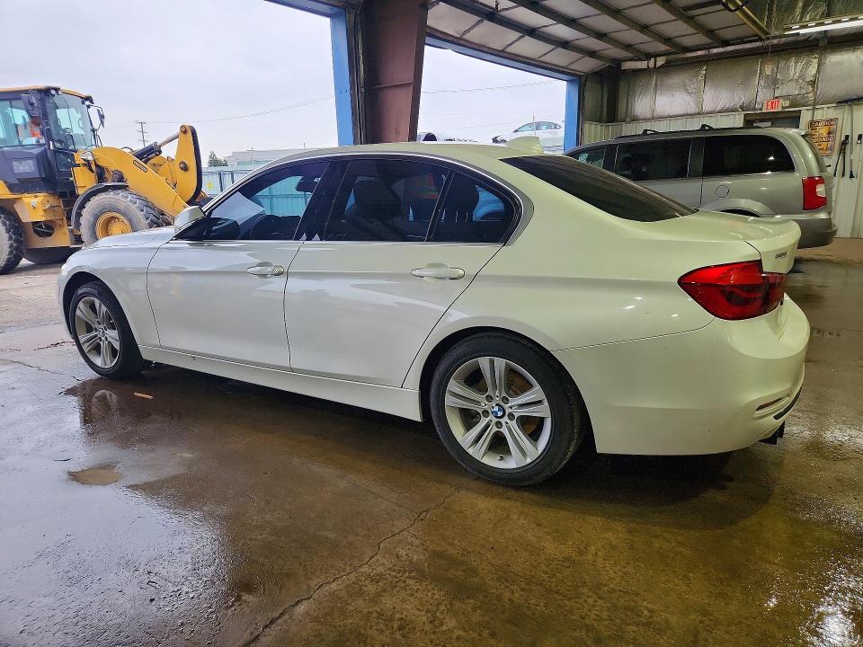 2018 BMW 330 i