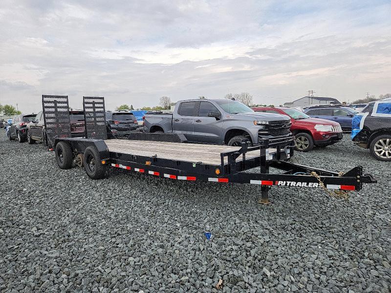 2025 PJ CC243 Equipment Trailer
