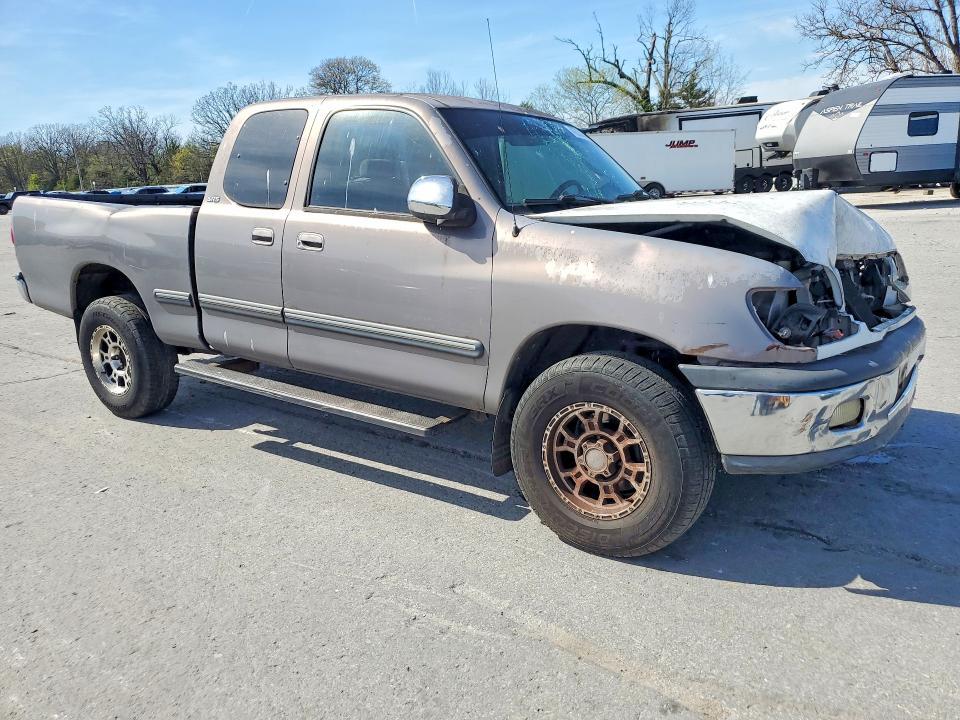 2002 Toyota Tundra SR5 V8