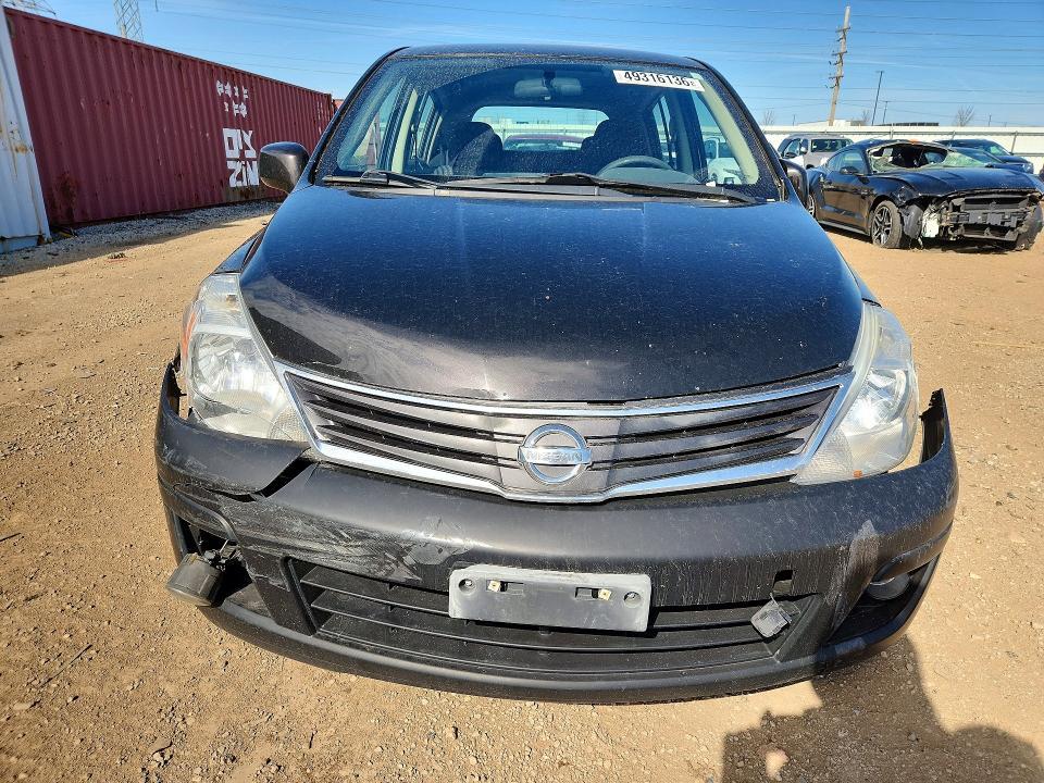 2010 Nissan Versa 1.8 s