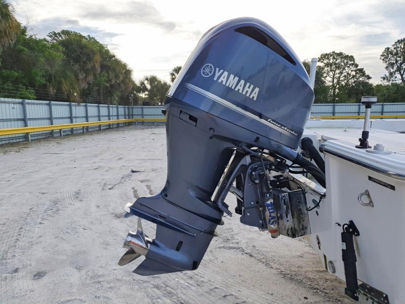 2020 Sportsmen 2020 Sportsman Masters 227 Bay Boat-Boat