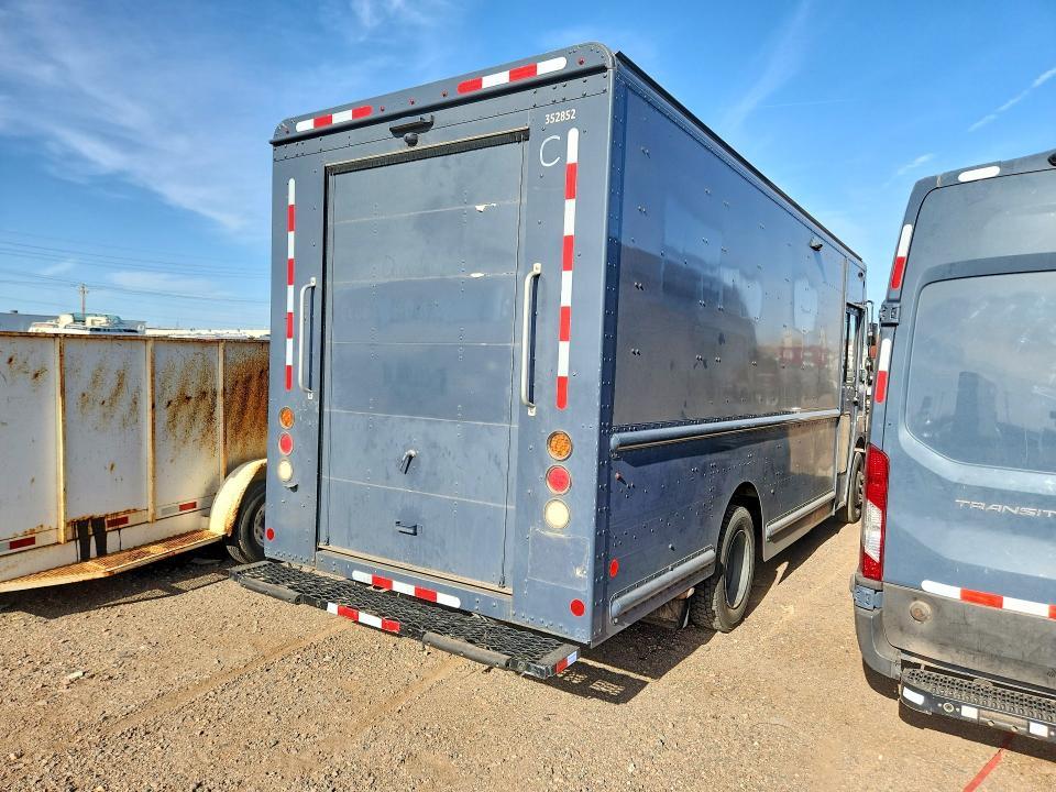 2020 Freightliner Chassis M Line