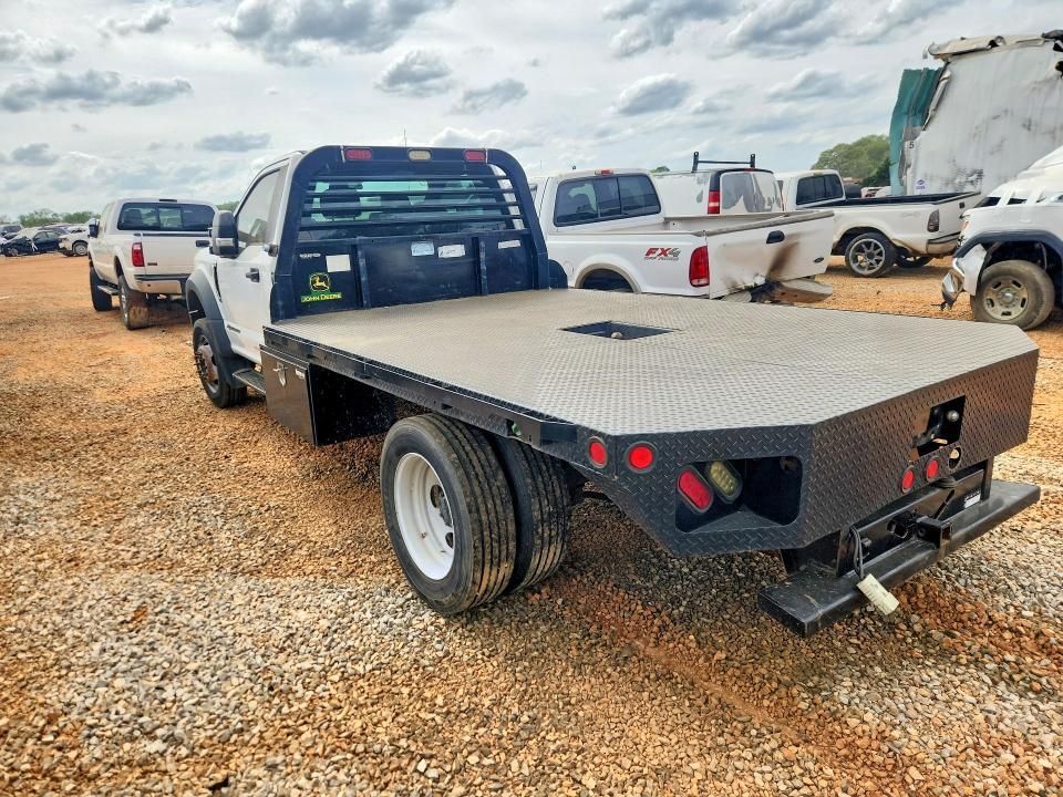 2017 Ford F550 Super Duty Flatbed Truck