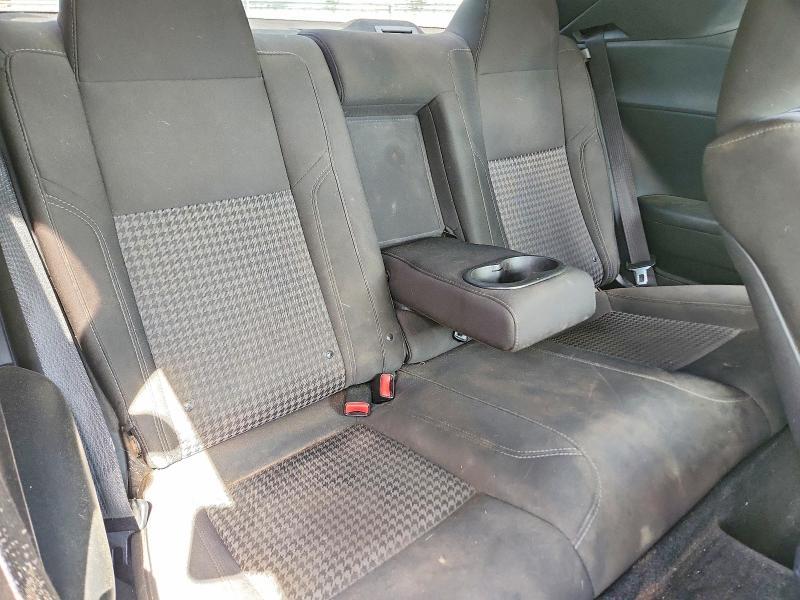 2015 Dodge Challenger sxt