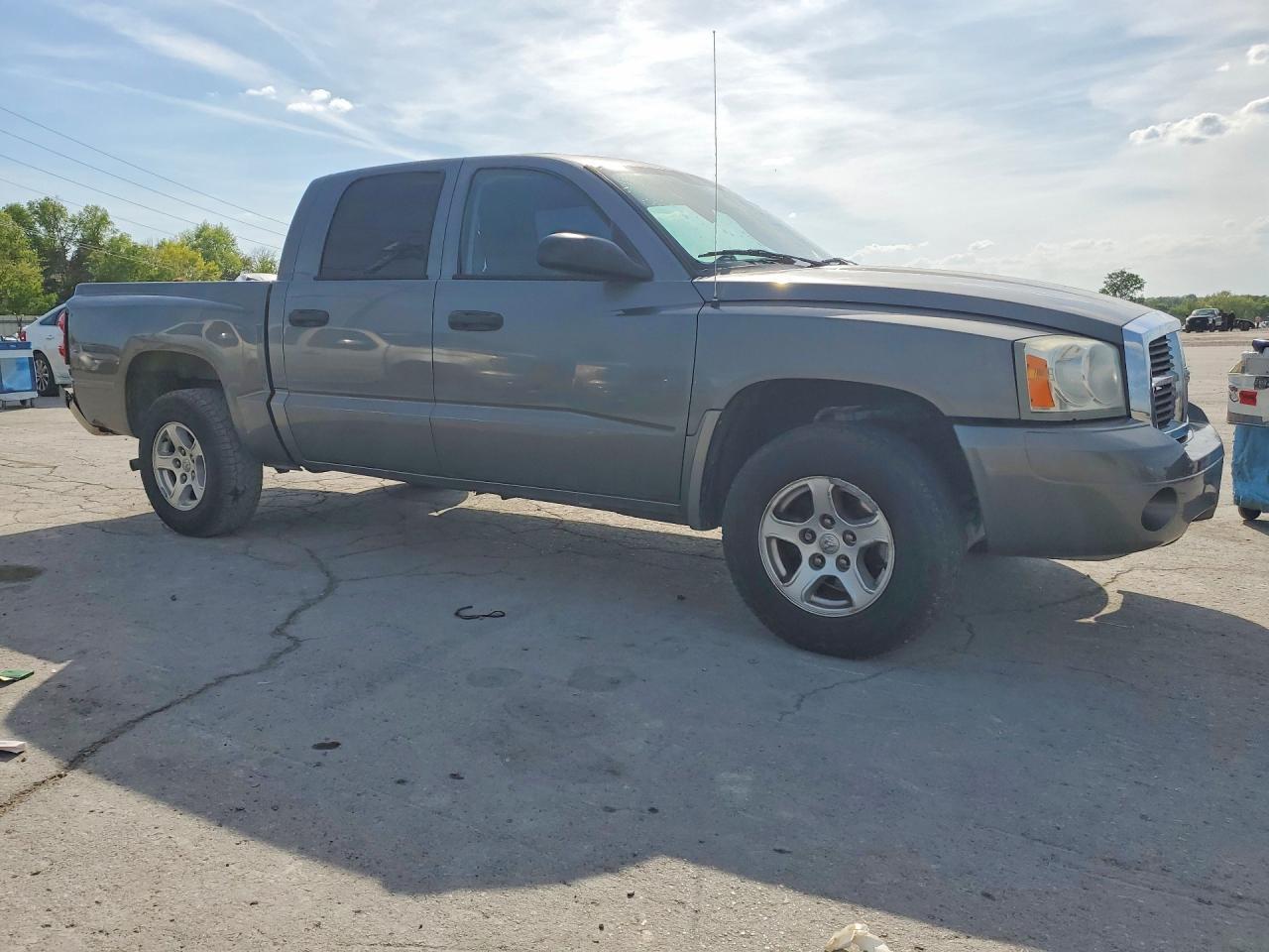2006 Dodge Dakota Quad SLT