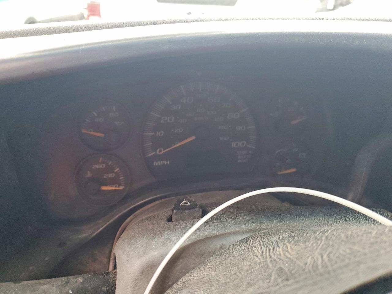 2004 GMC Savana Cutaway G3500