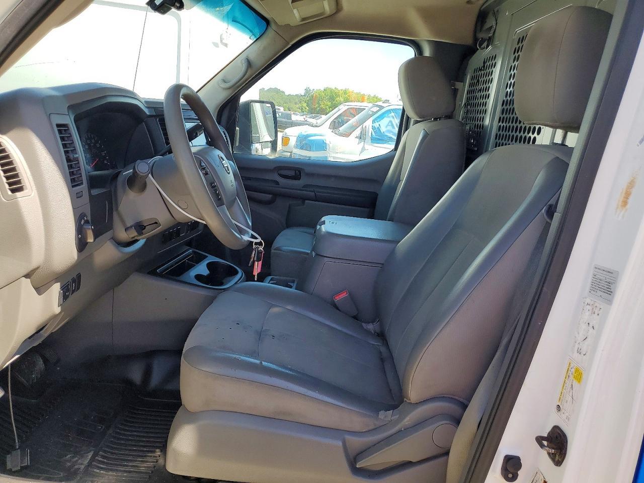 2016 Nissan NV 2500 HD SV