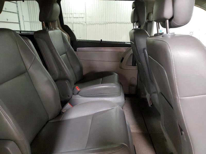 2011 Volkswagen Routan se