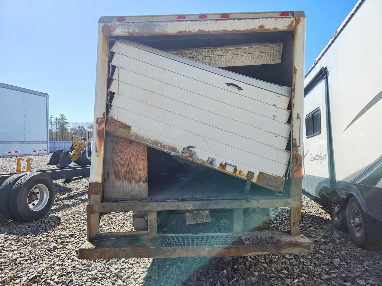 2006 GMC Savana BOX Truck