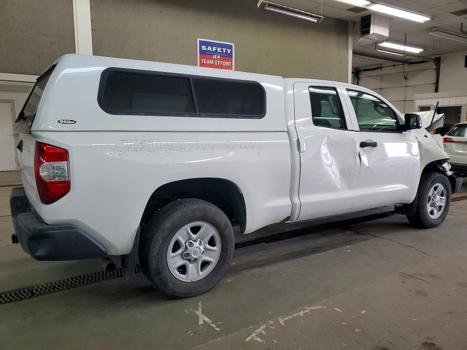 2017 Toyota Tundra SR