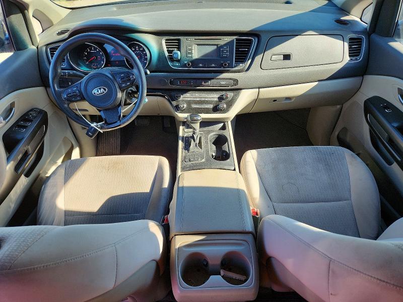 2017 KIA Sedona lx