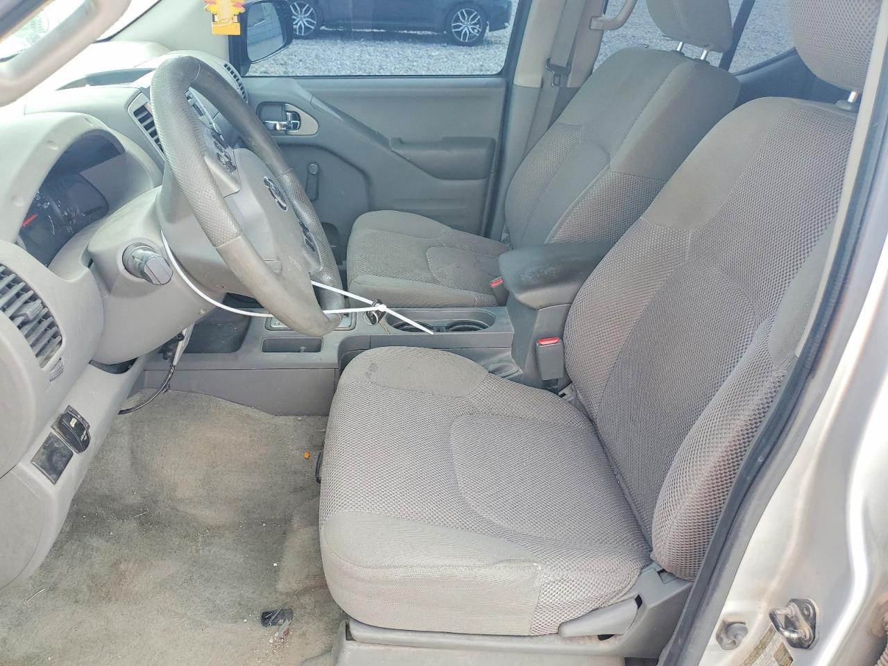 2016 Nissan Frontier S