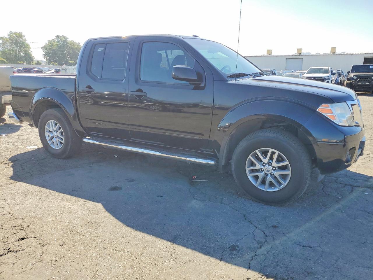 2017 Nissan Frontier SV