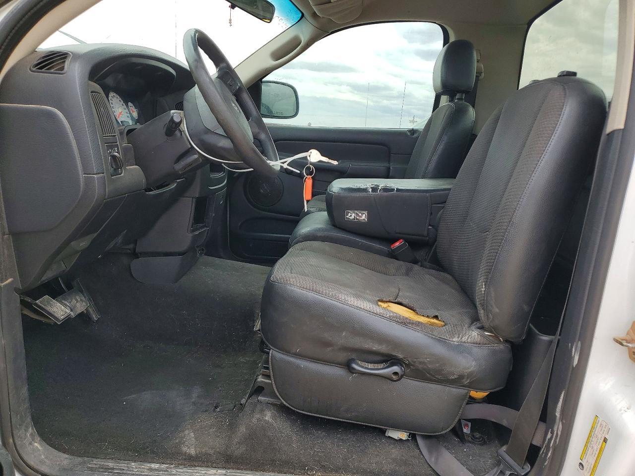 2005 Dodge RAM 1500 ST