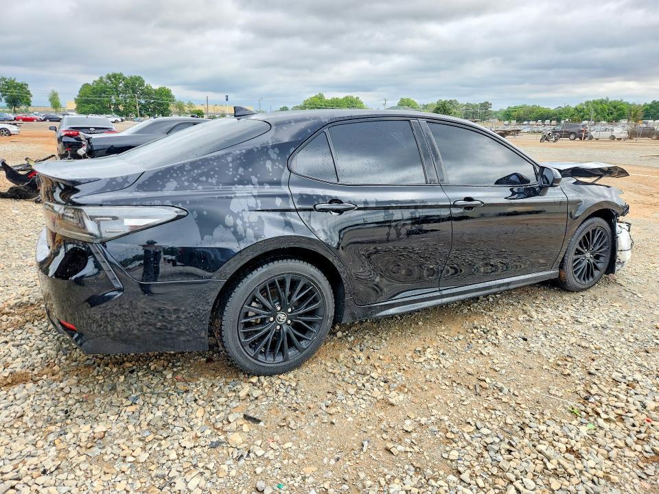 2020 Toyota Camry se Nightshade