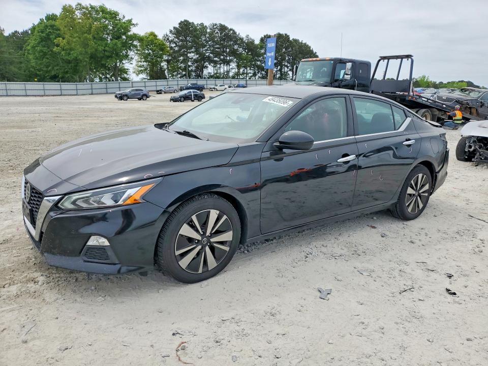 2021 Nissan Altima sv