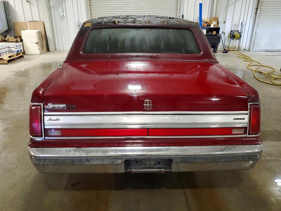 1988 Lincoln Townhouse Town car