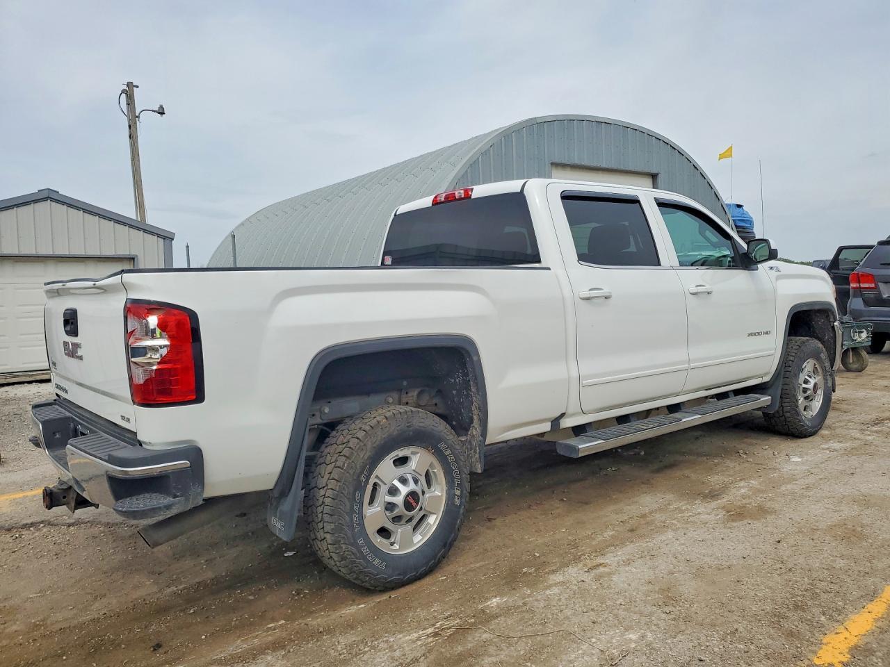 2016 GMC Sierra K2500 SLE