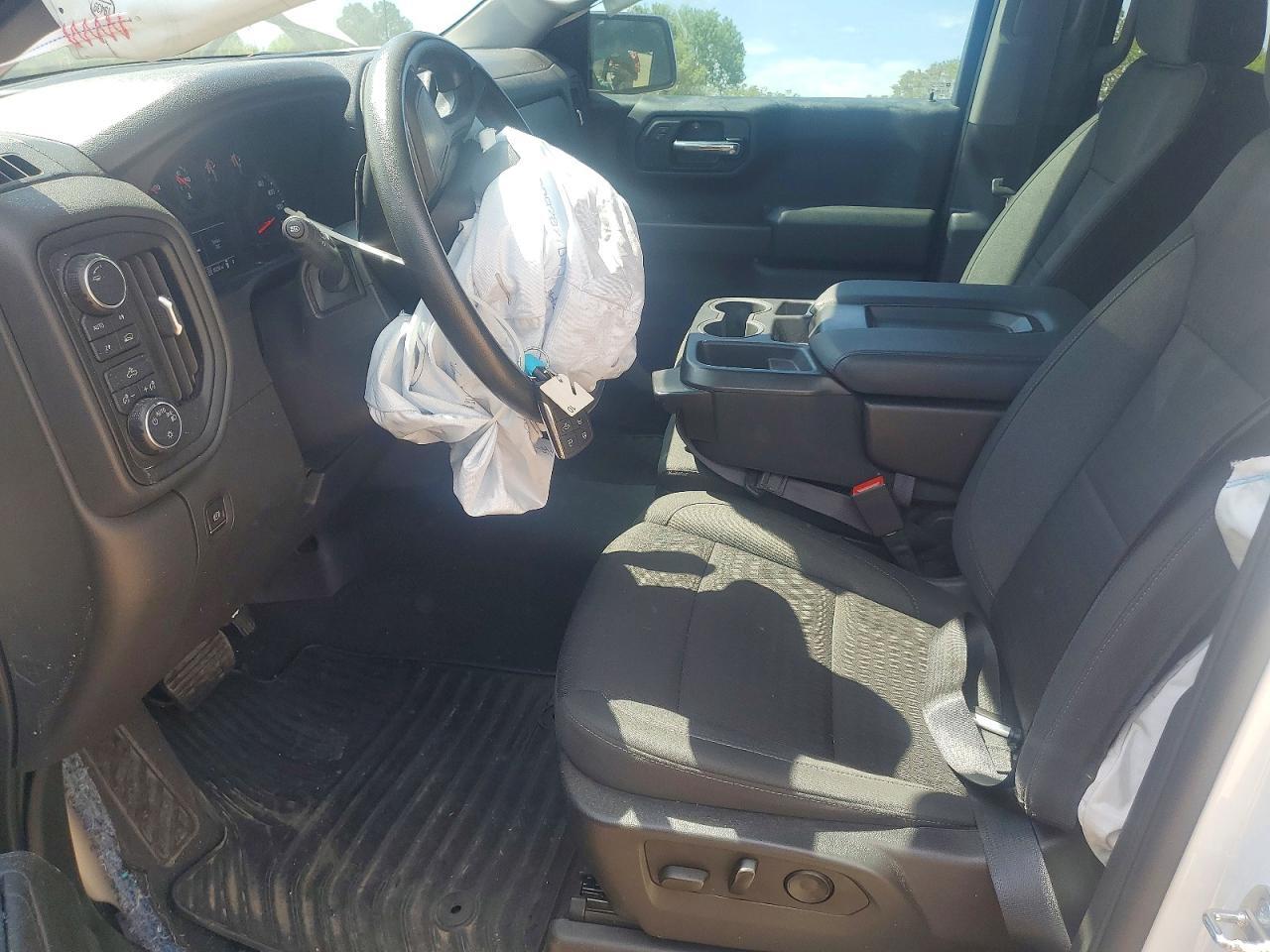 2023 Chevrolet Silverado K1500 Custom