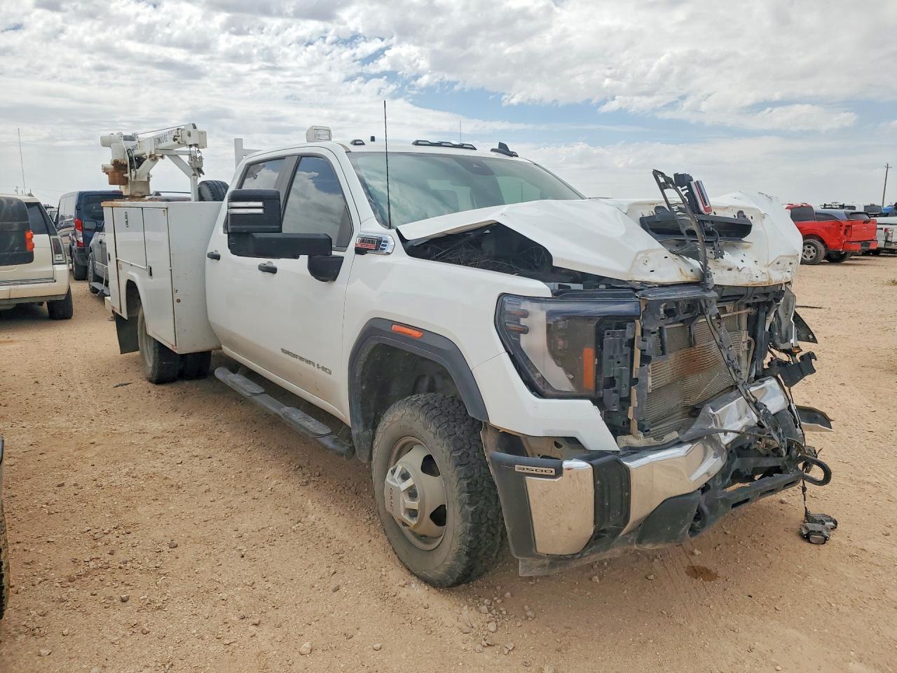 2024 GMC Sierra HD Utility / Service Truck