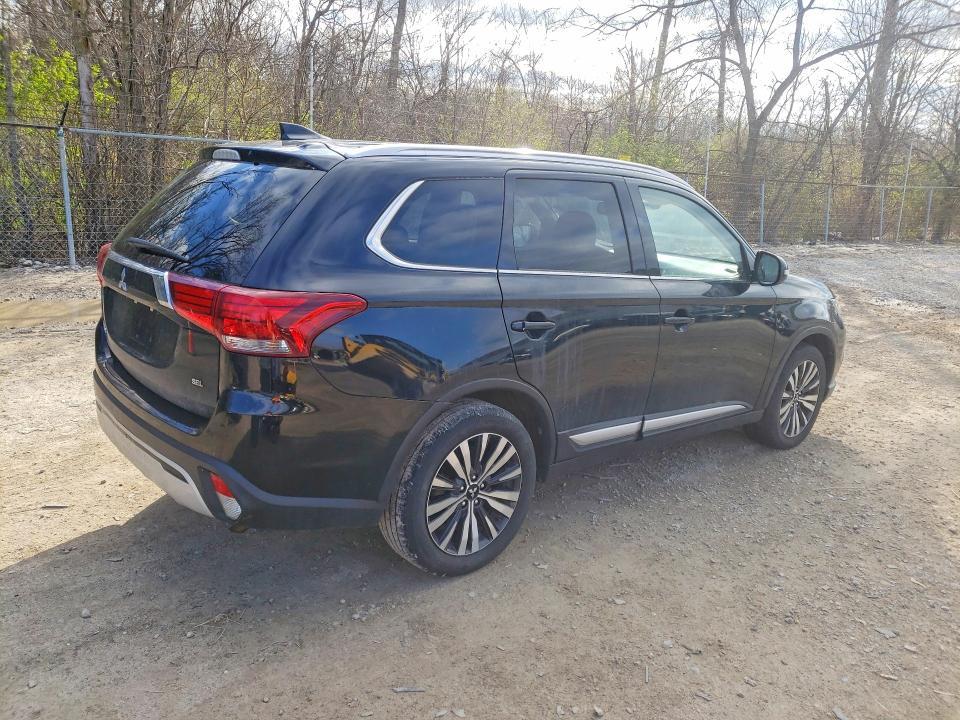 2020 Mitsubishi Outlander se