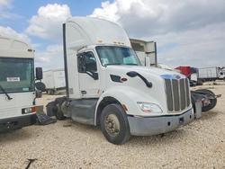 Peterbilt Vehiculos salvage en venta: 2017 Peterbilt 579 Semi Truck