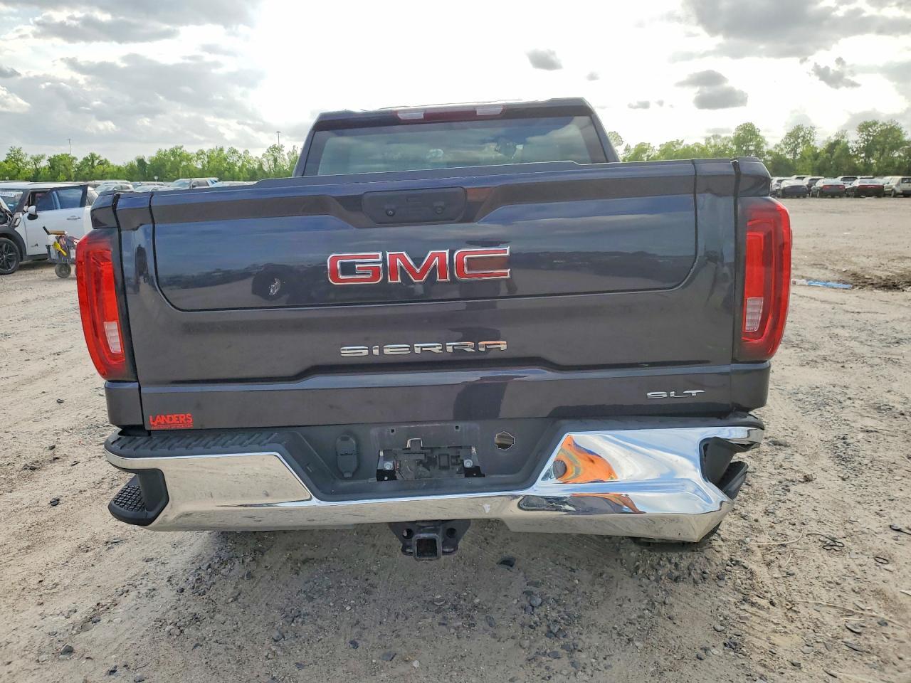 2024 GMC Sierra K1500 SLT