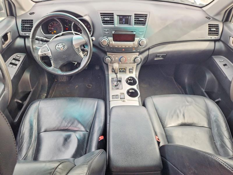 2012 Toyota Highlander se