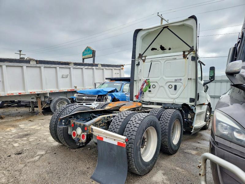 2019 Freigliner 2019 Freightliner Cascadia 126 Semi Truck