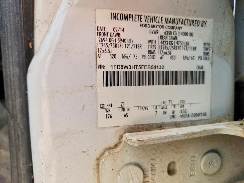 2015 Ford F350 Super Duty Flatbed Truck