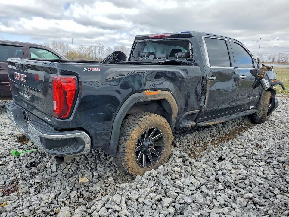2022 GMC Sierra K3500 SLT