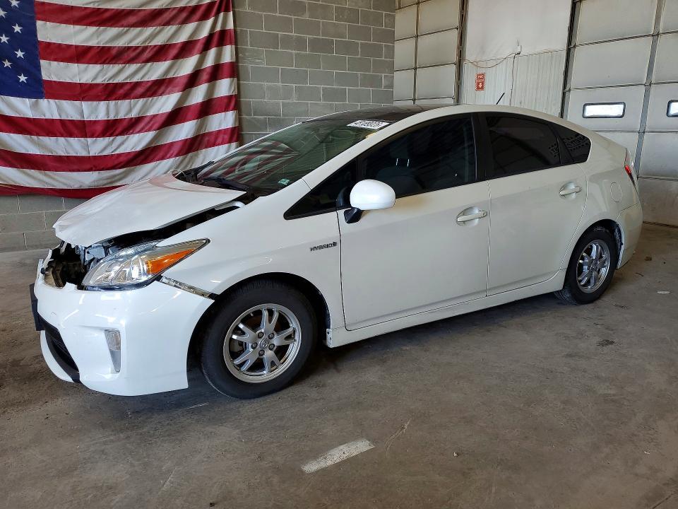 2010 Toyota Prius iii