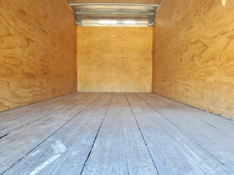 2016 Chev Rolet 4500 BOX Truck