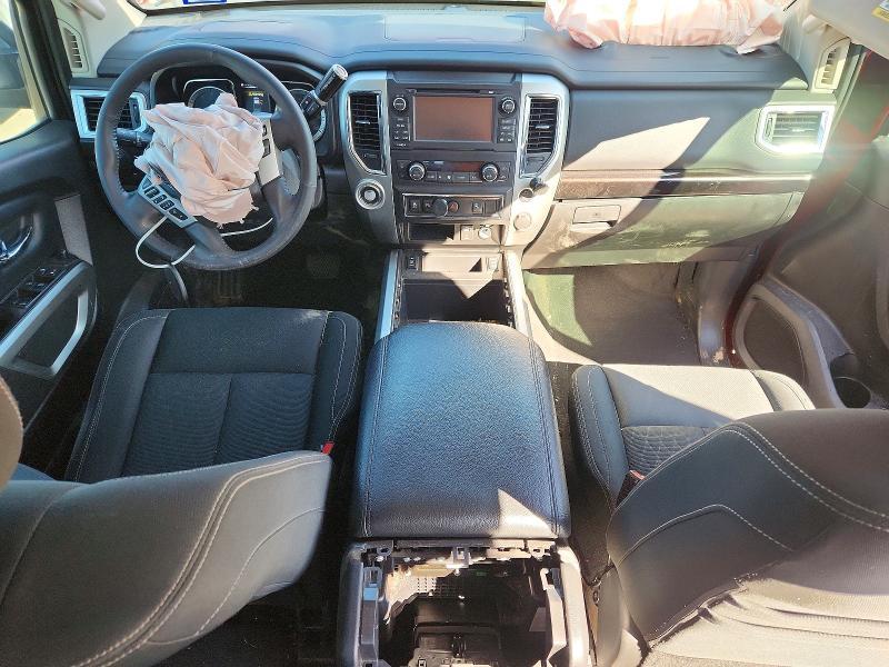 2018 Nissan Titan sv