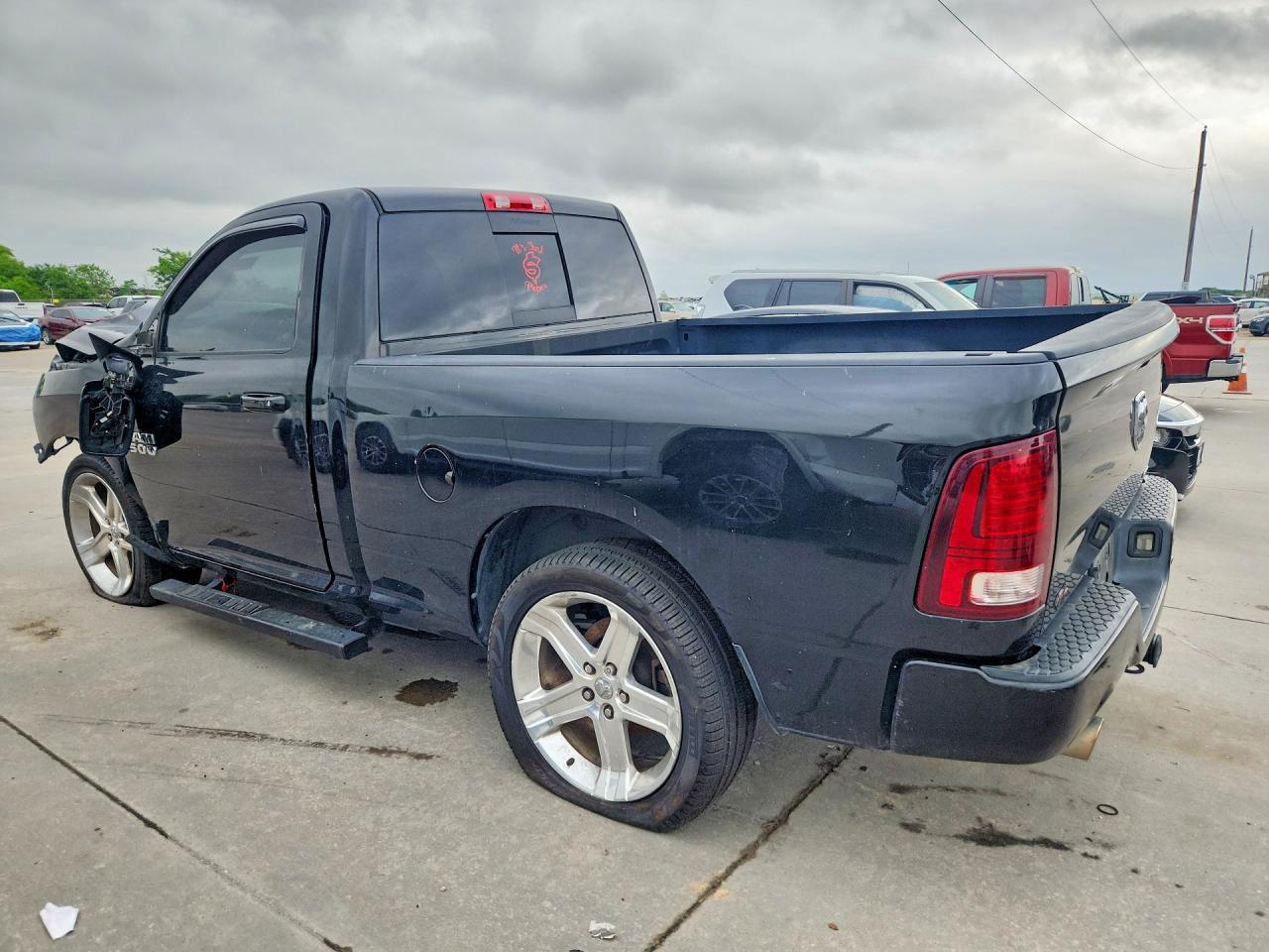 2016 Dodge RAM 1500 Sport