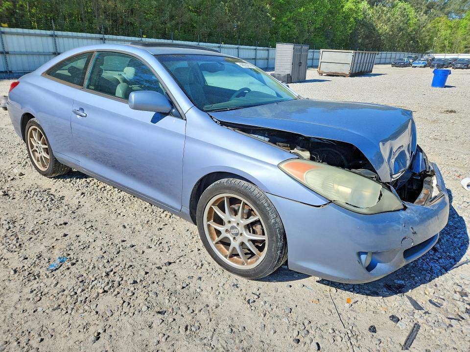 2004 Toyota Camry Solara sle V6