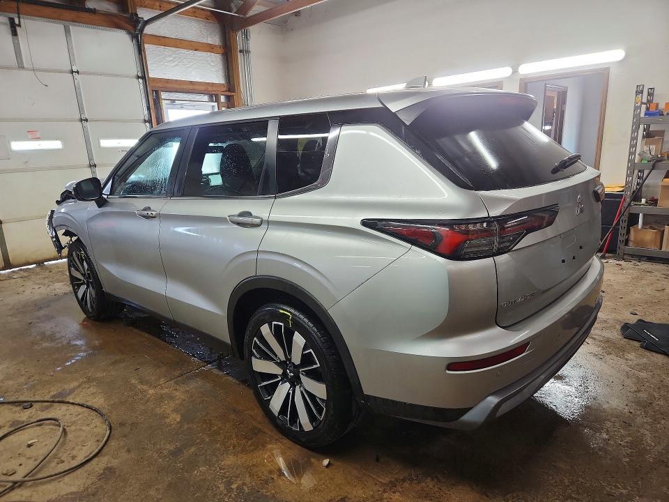 2025 Mitsubishi Outlander se