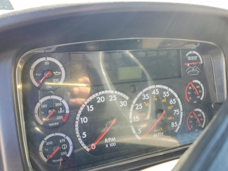 2013 Freightliner 114SD