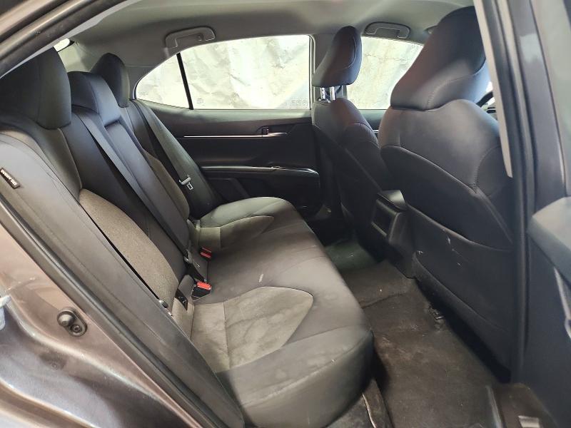 2021 Toyota Camry le